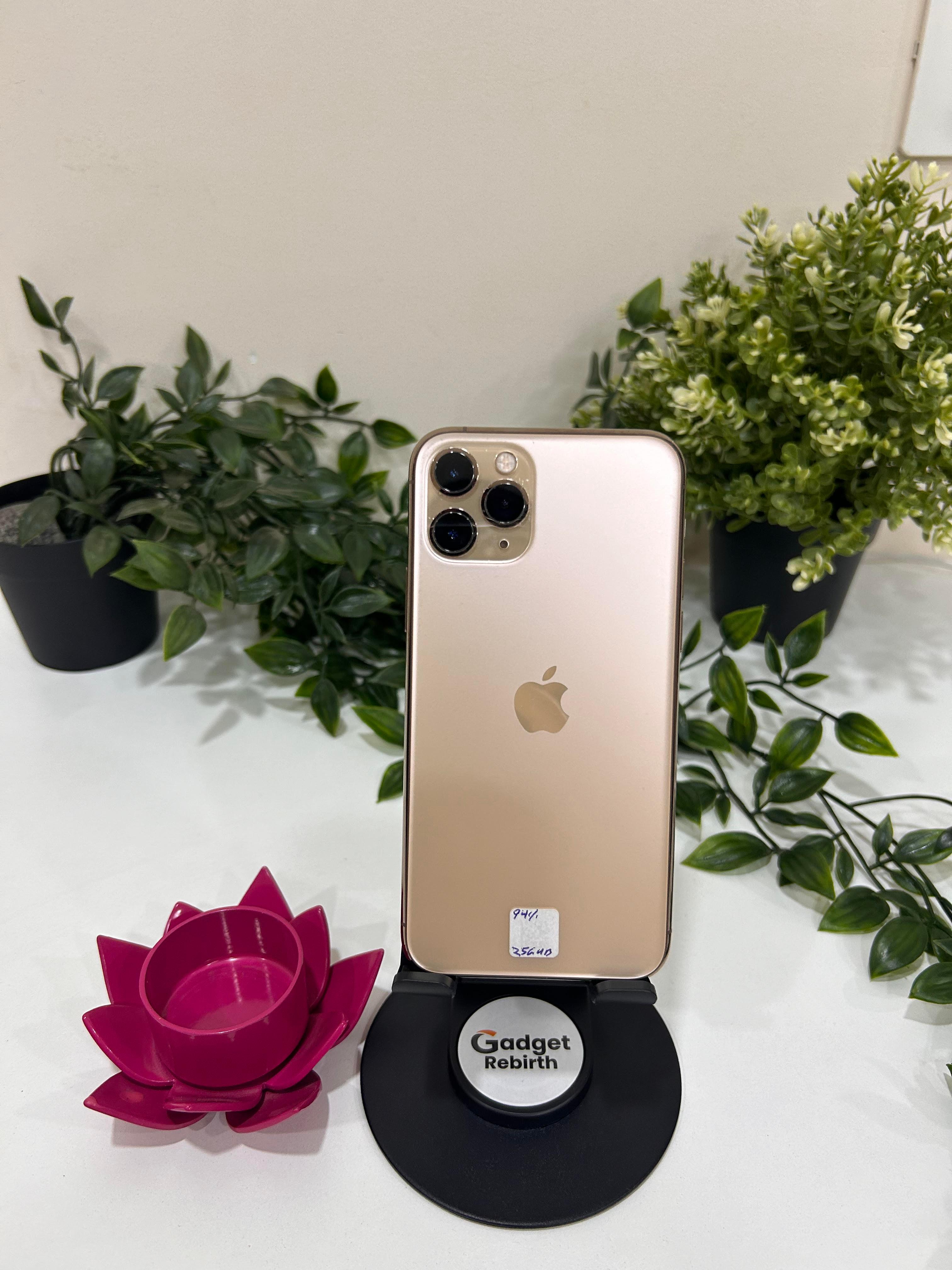 Apple iPhone 11 Pro Refurbished - Gadget Rebirth