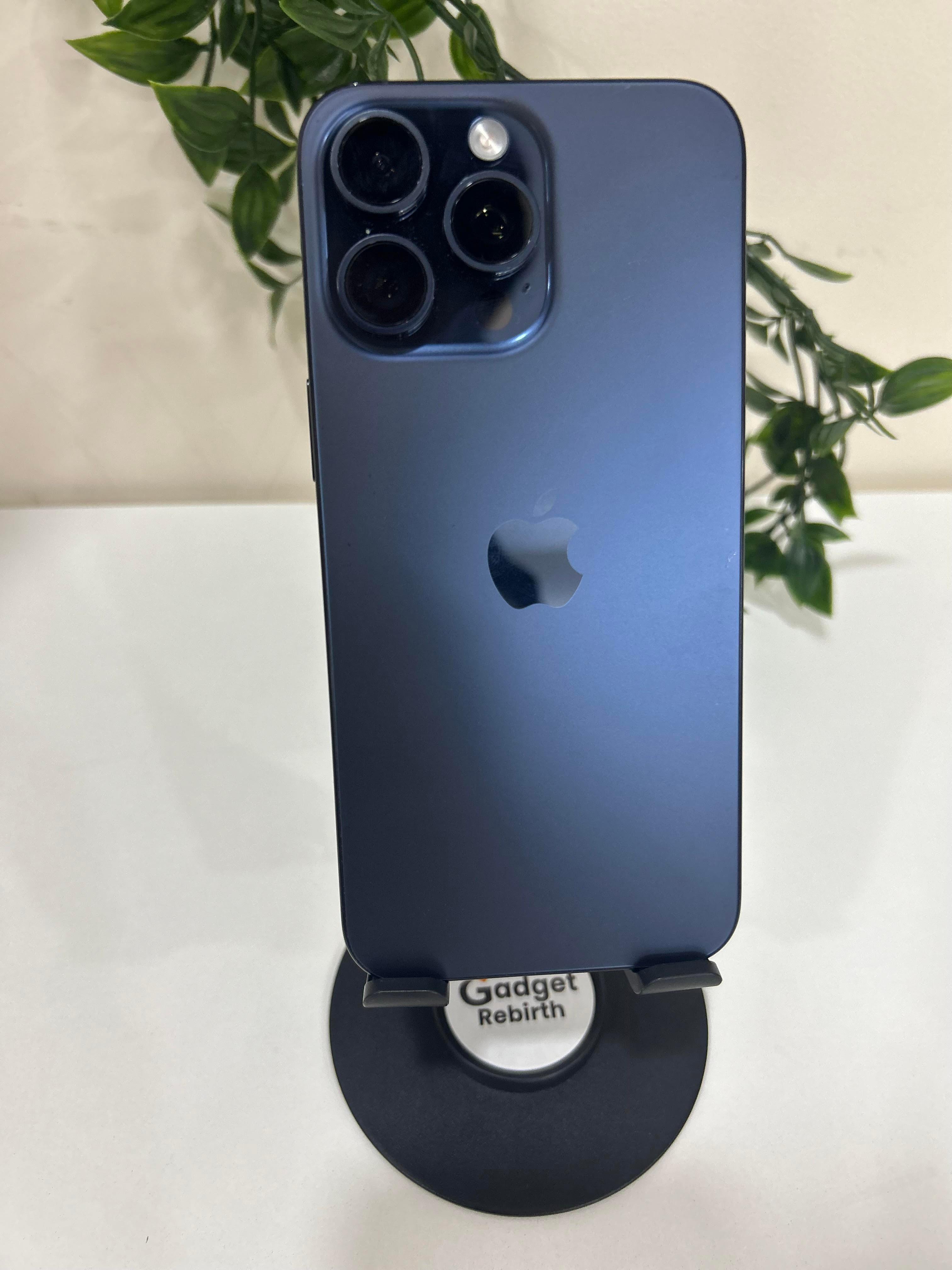 Apple iPhone 15 Pro Max Refurbished - Gadget Rebirth
